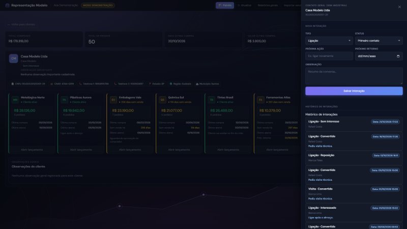 Painel lateral com o formulário de nova interação e o histórico de ligações do cliente